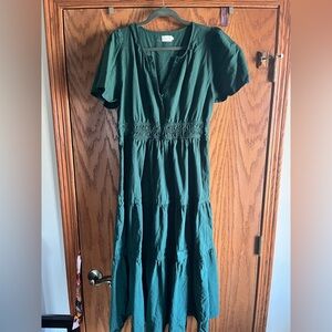 Shop the Mint nursing maxi dress!